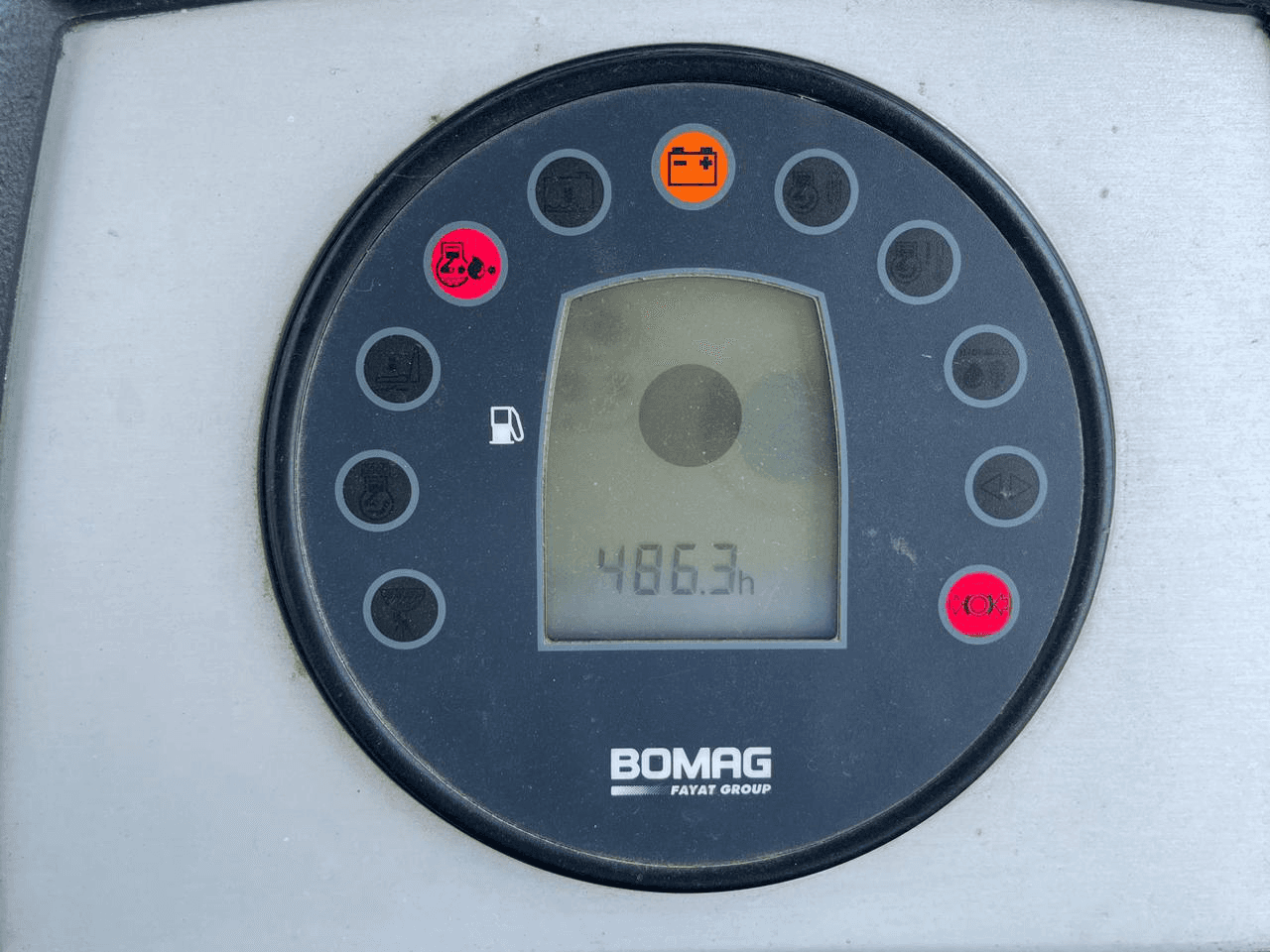 Ads BOMAG BW211D-40 - 10TONS SINGLE DRUM ROLLER
