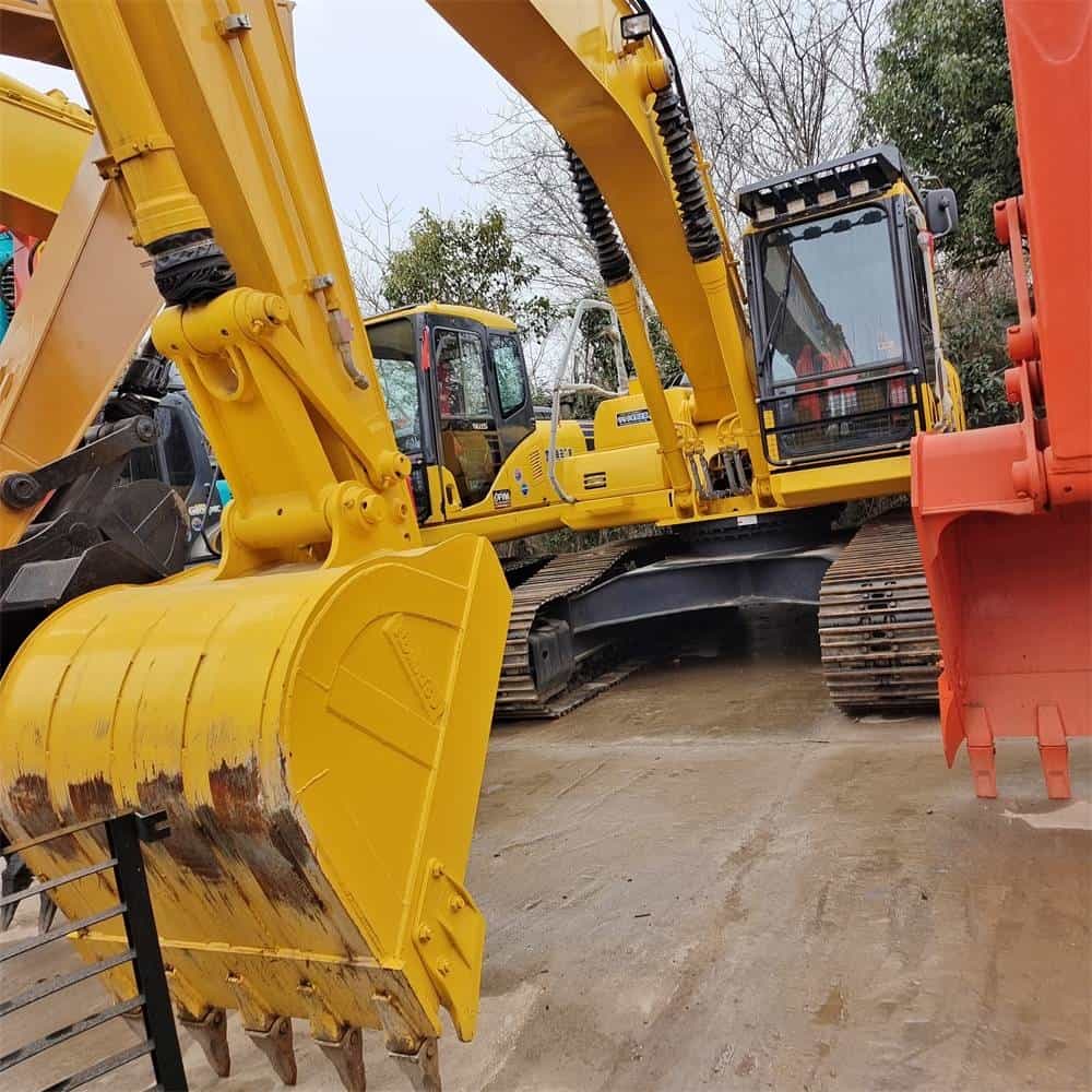 Komatsu PC 210 LC