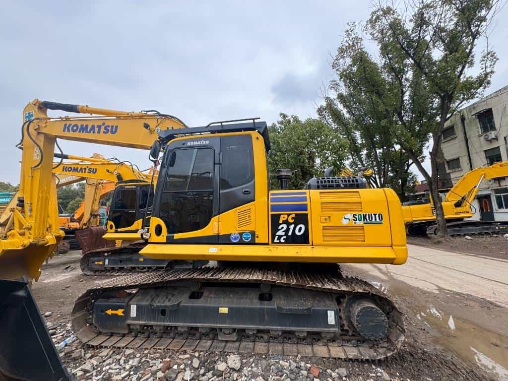 Komatsu PC 210 LC-8