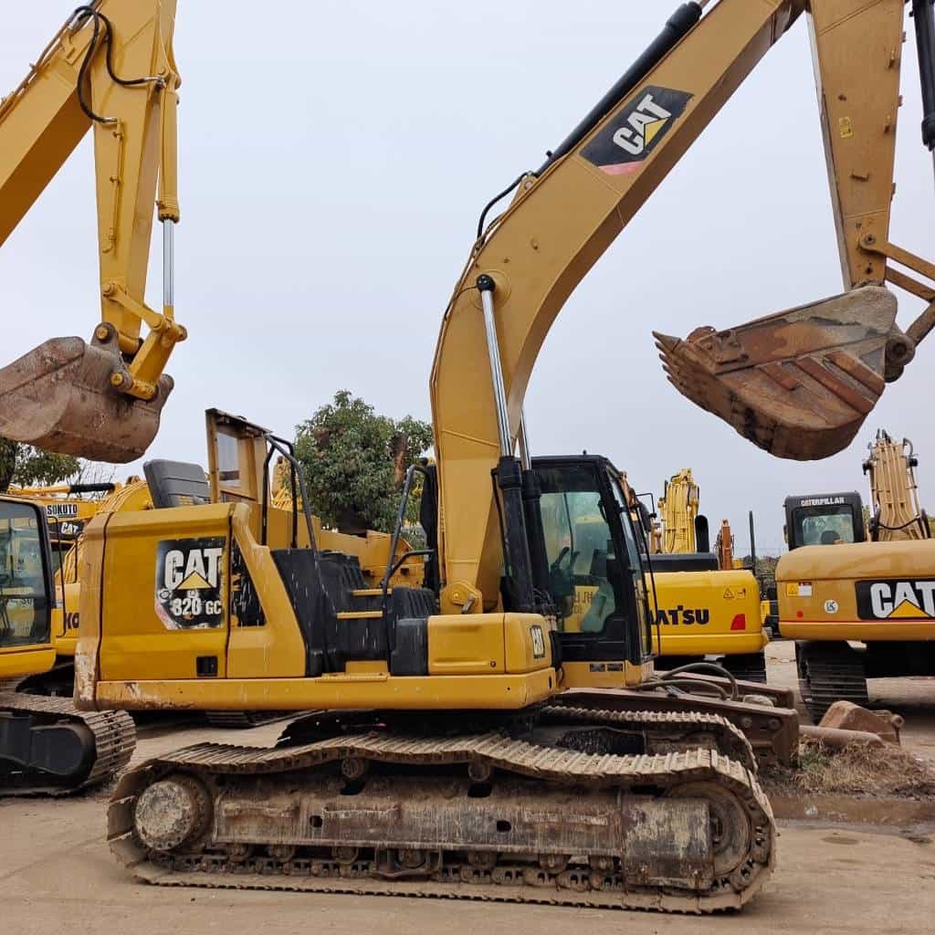 CAT 320GC