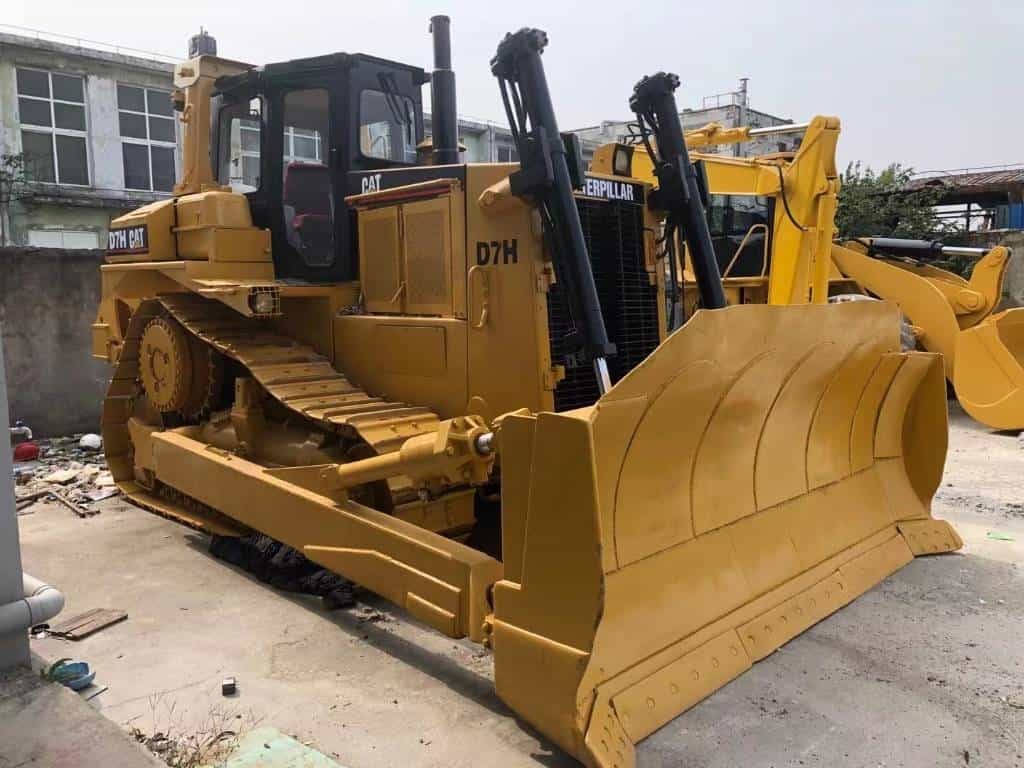 CAT D 7 H