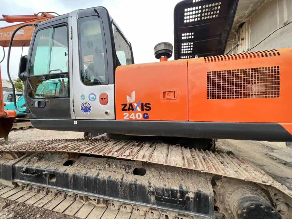 Hitachi ZX 240-3