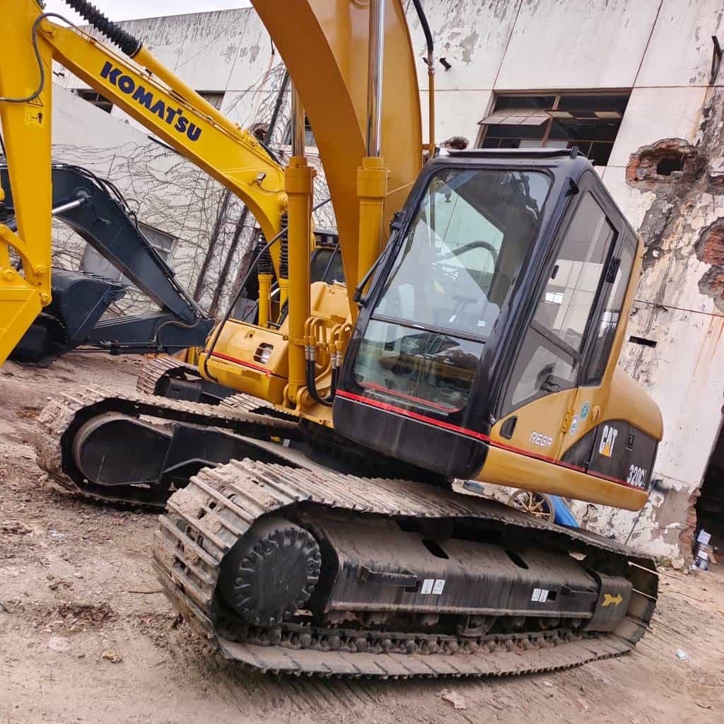 CAT 320 C L