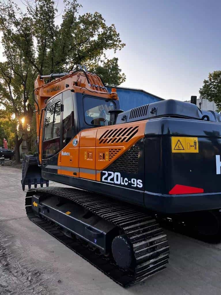 Hyundai 220LC-9S